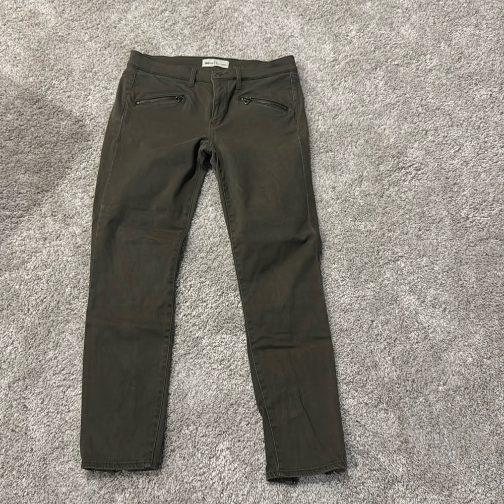 Women’s skinny jeans